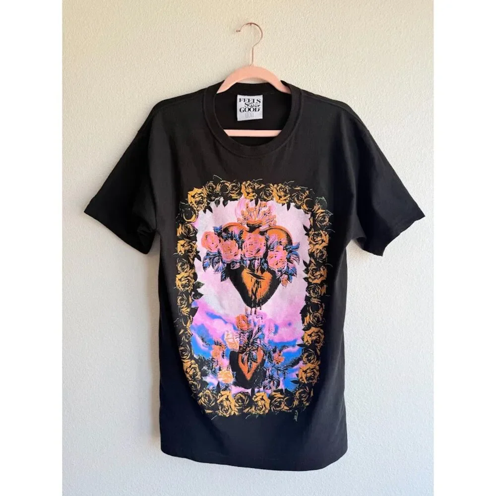 Feels So Good Graphic Print Sacred Heart Milagro Tee Shirt in Black size M